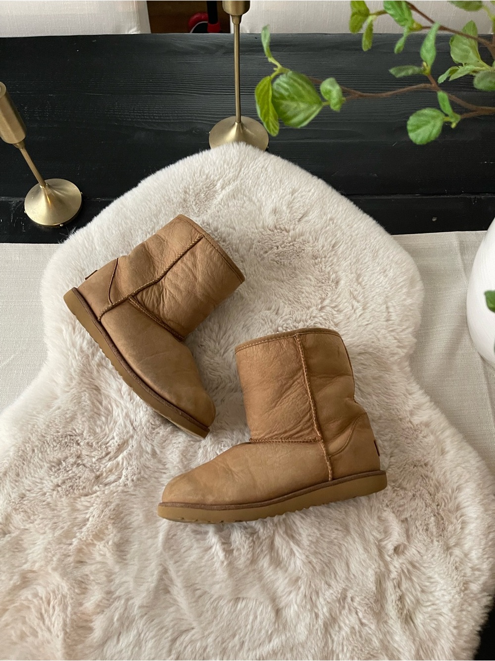 ugg boots waterproof sz 4 youth
